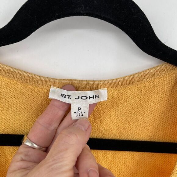 St. John Yellow Neutral Scoop Neck Santana Knit Sleeveless Tank Top Small - Picture 2 of 5